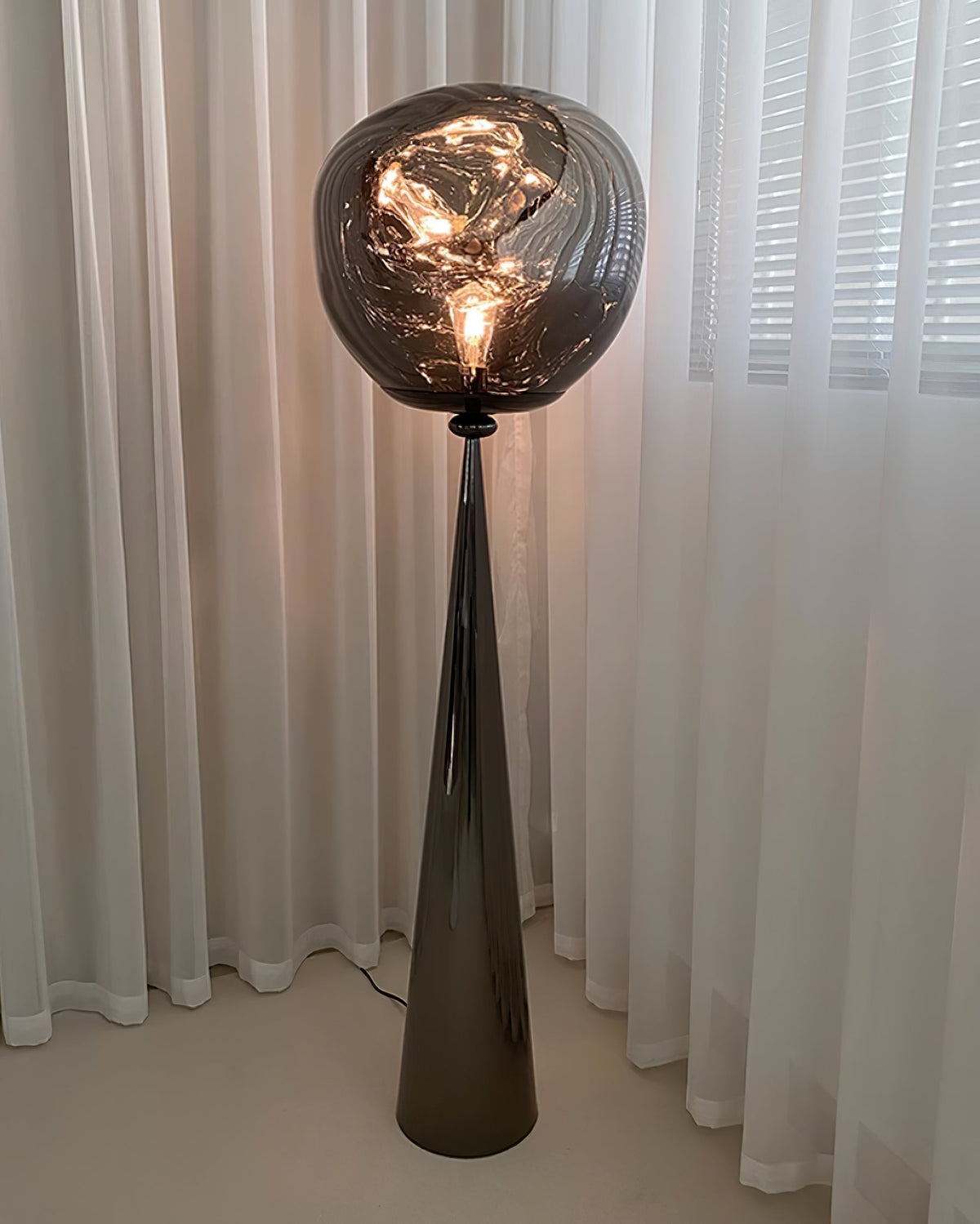 Rivaline Floor Lamp