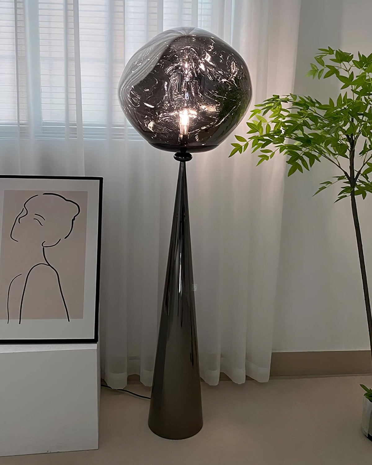 Rivaline Floor Lamp