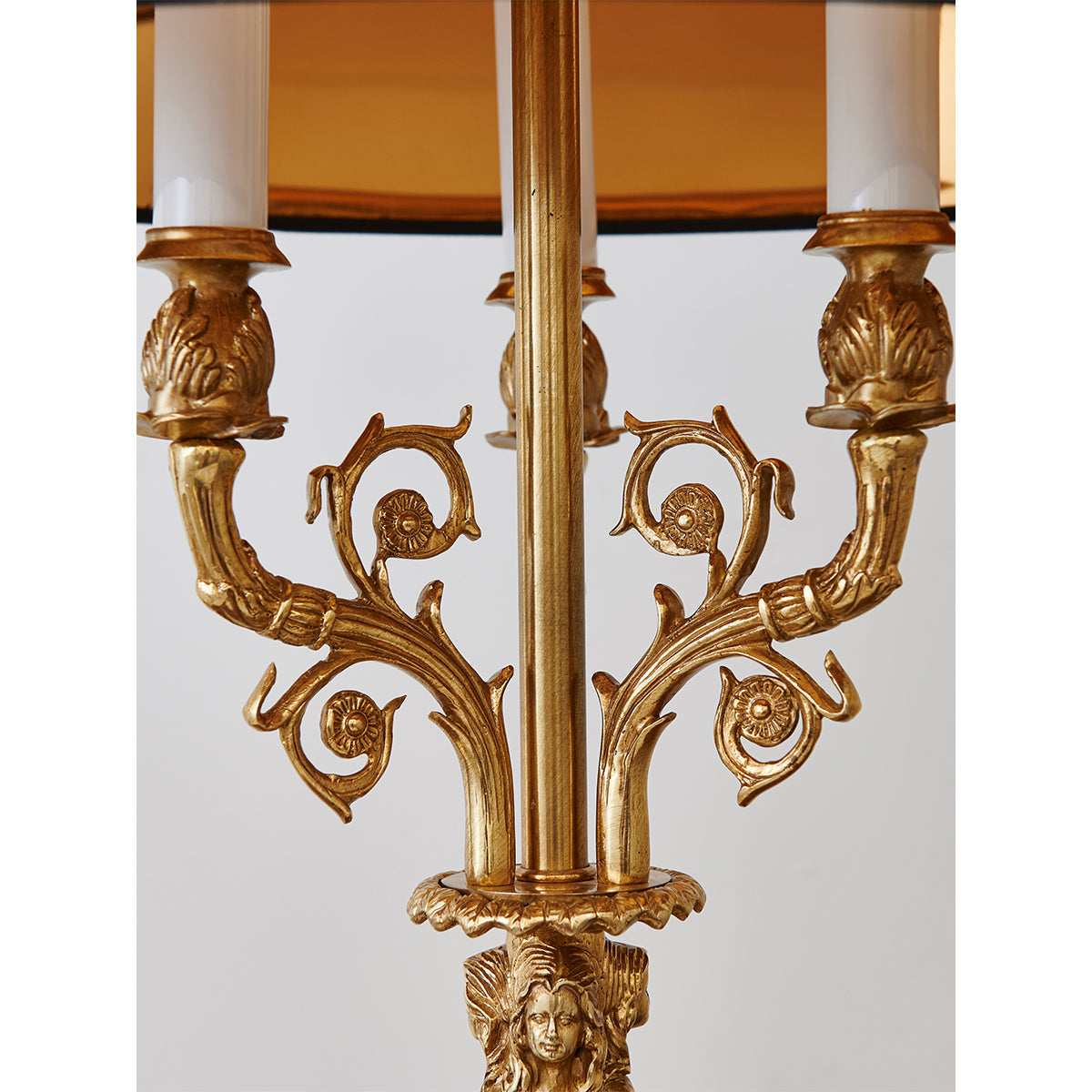 Velenira Allegro Table Lamp