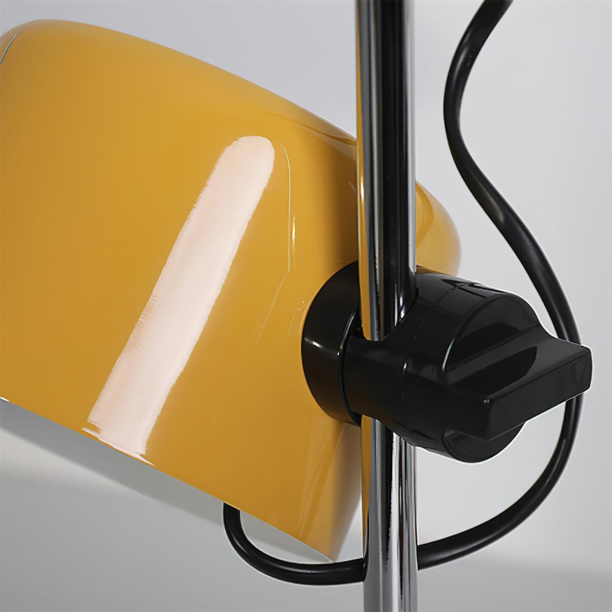 Renuine Table Lamp