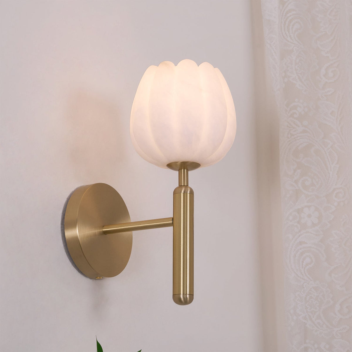 Nivarina Floral Alabaster Brass Wall Light