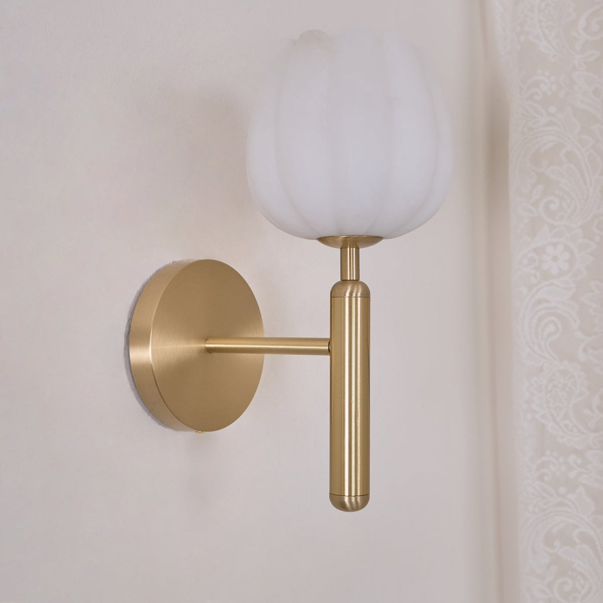 Nivarina Floral Alabaster Brass Wall Light