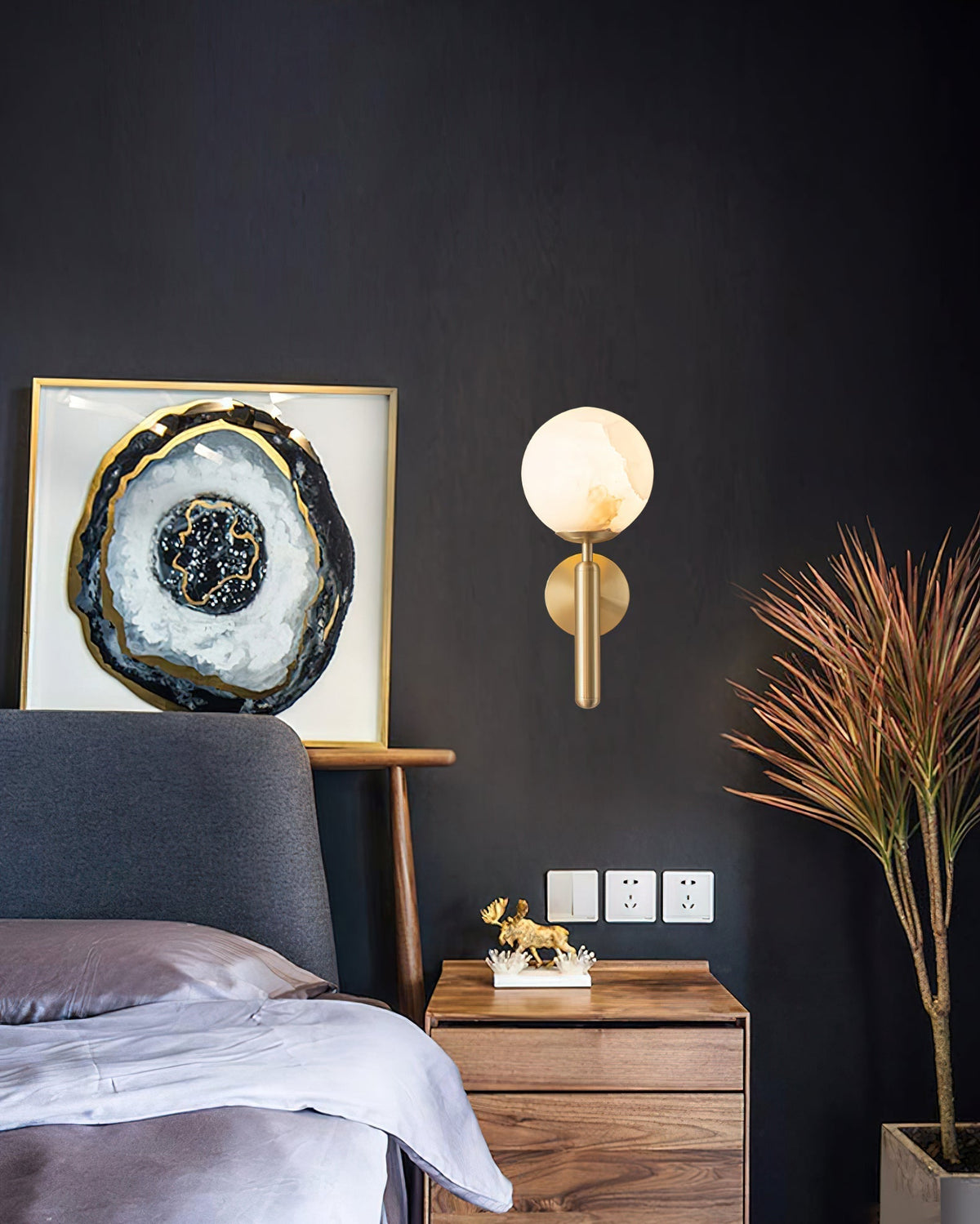 Albanette Brass Alabaster Wall Lamp