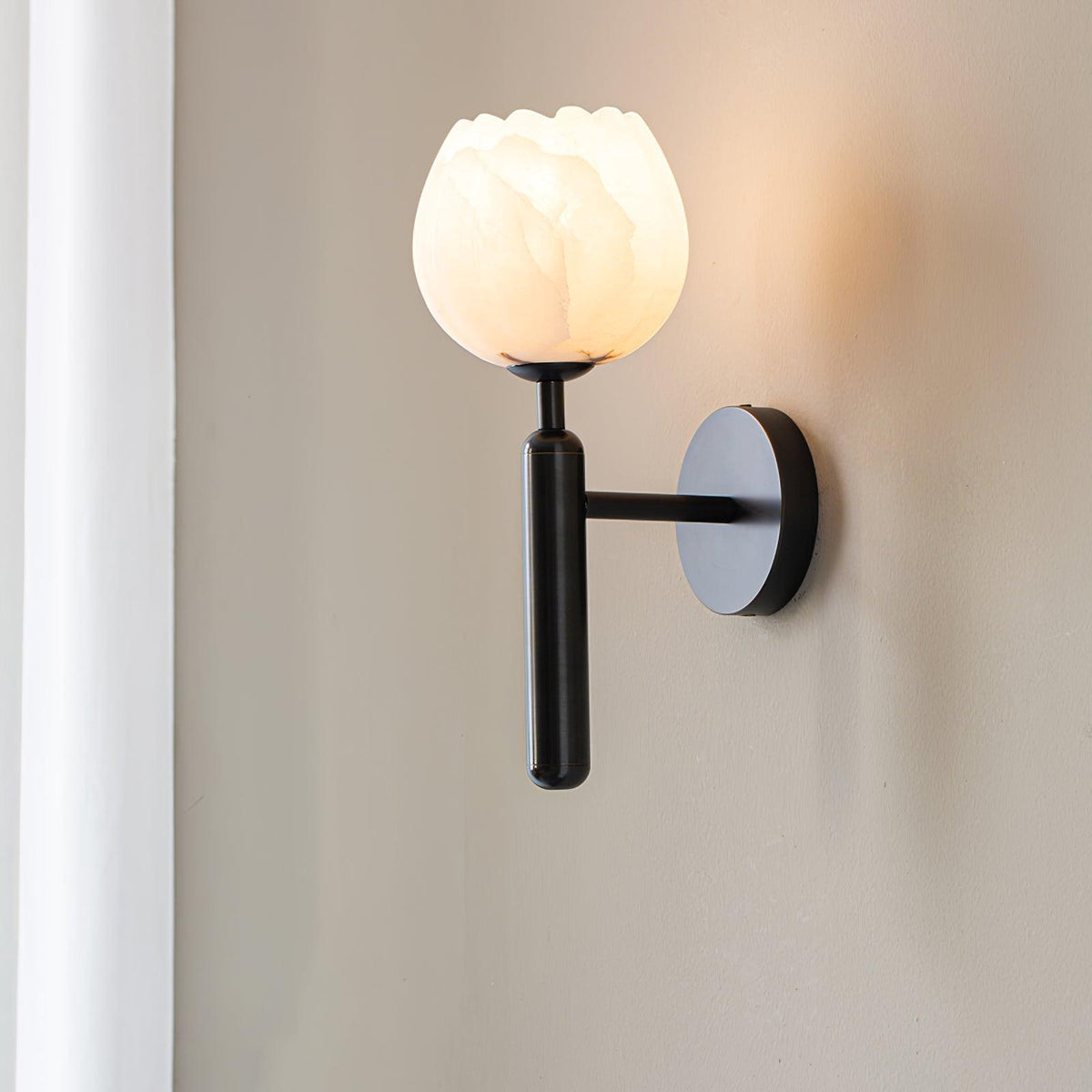 Nivarina Floral Alabaster Brass Wall Light