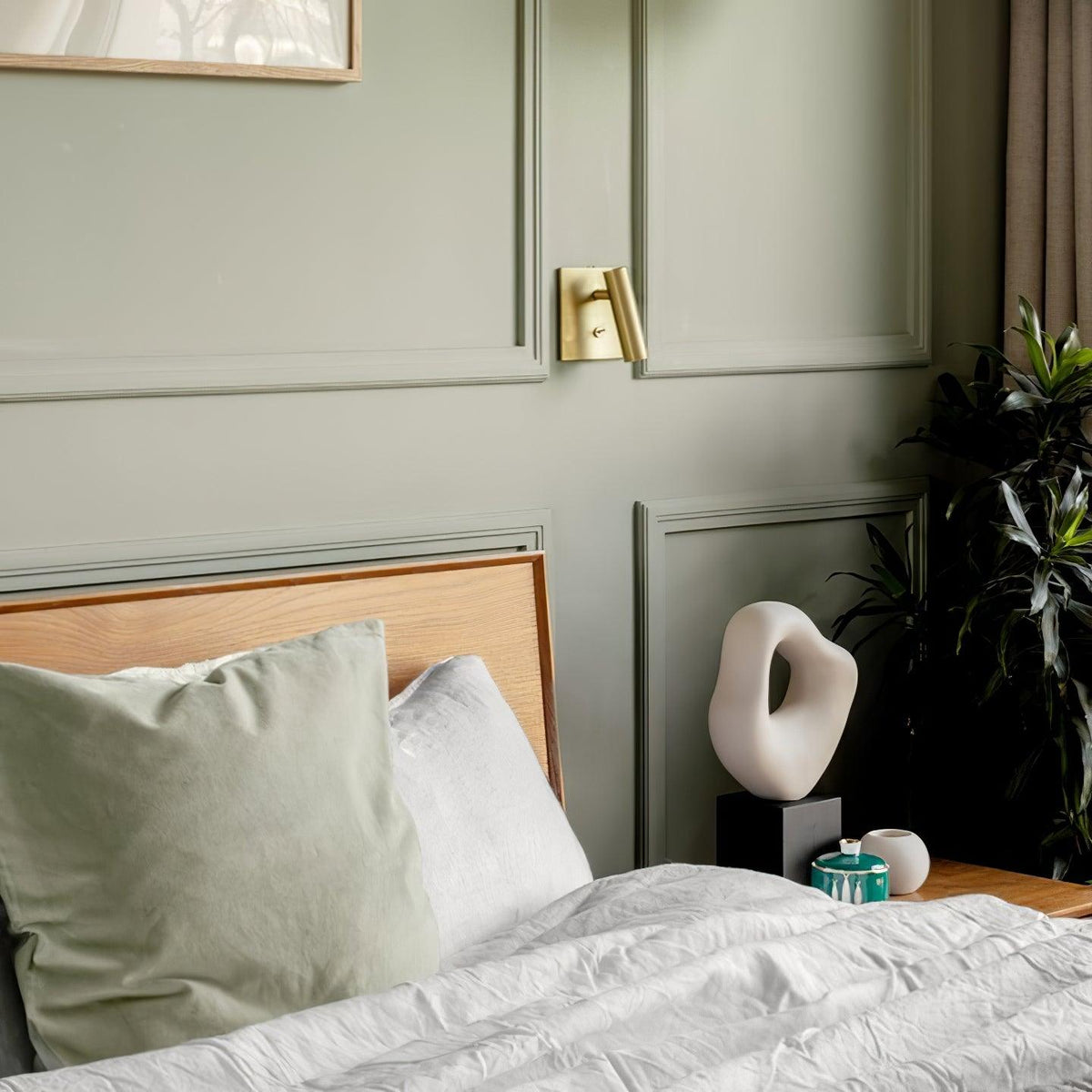 Teriiira Micro Square Switched Sconce Spotlight