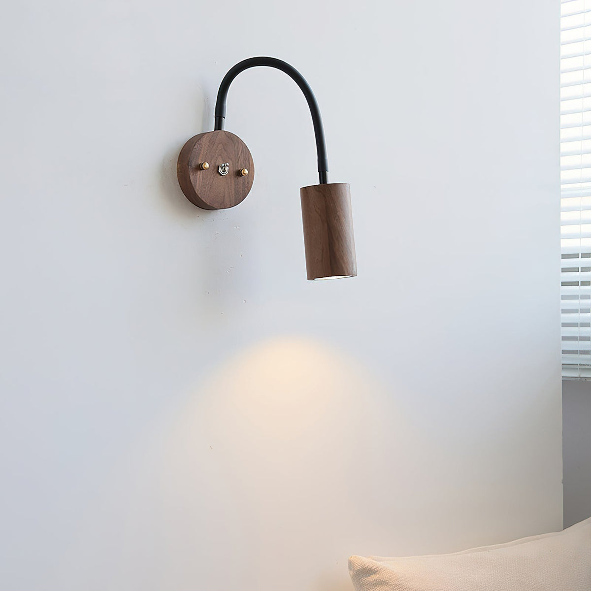 Selaora Wall Lamp