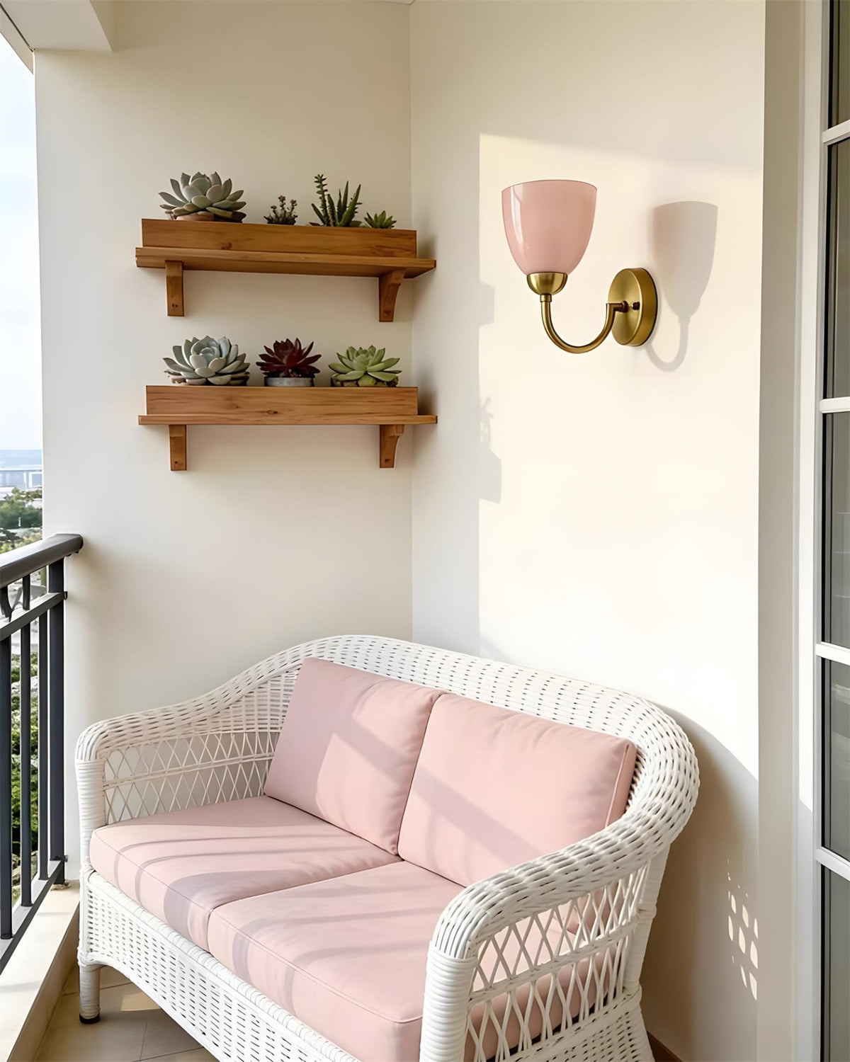 Teriarette Wall Lamp