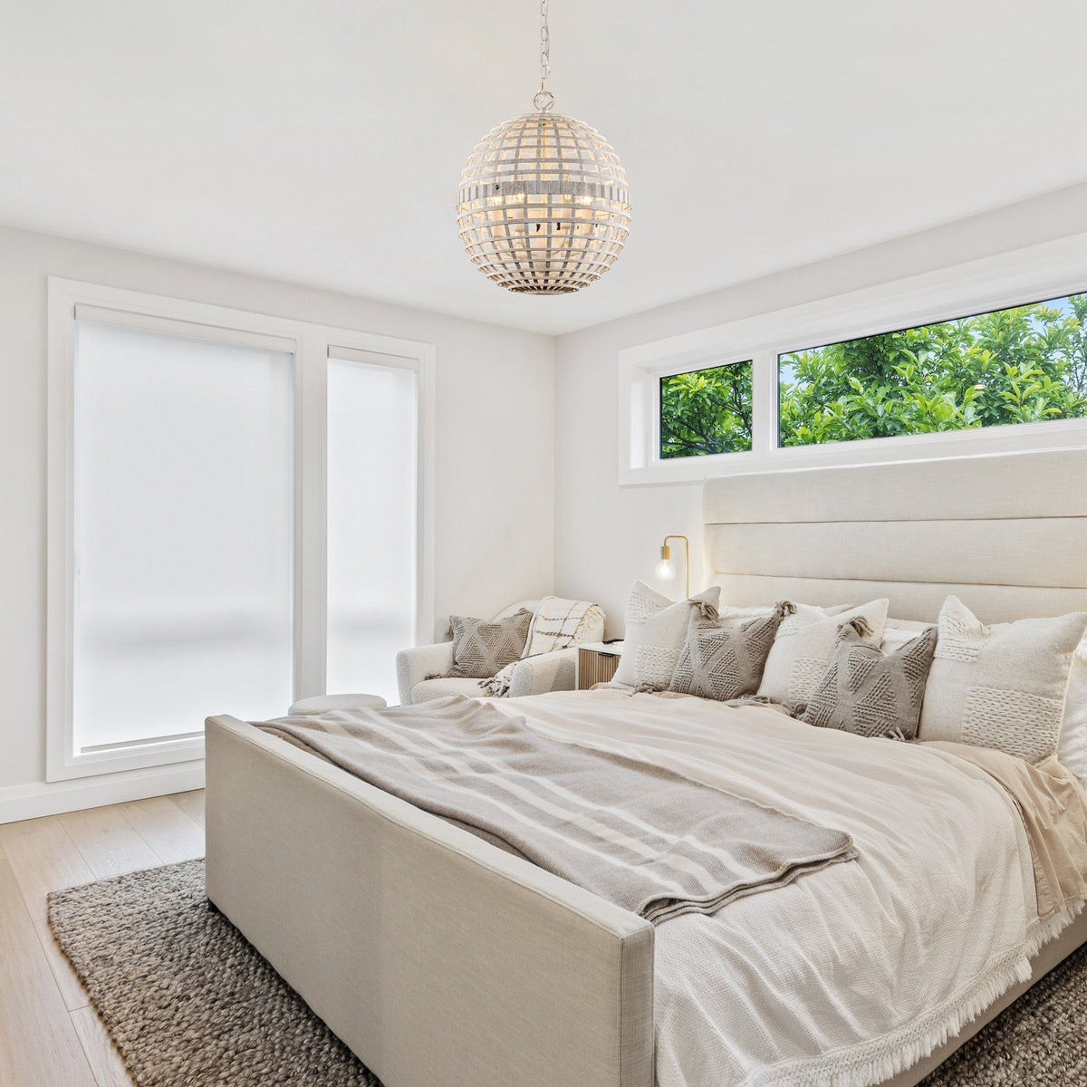 Rivaina Globe Pendant Lamp