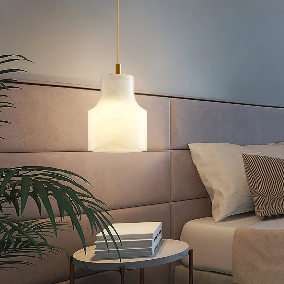 Kuvimar Alabaster Pendant Light Brass Luxurious
