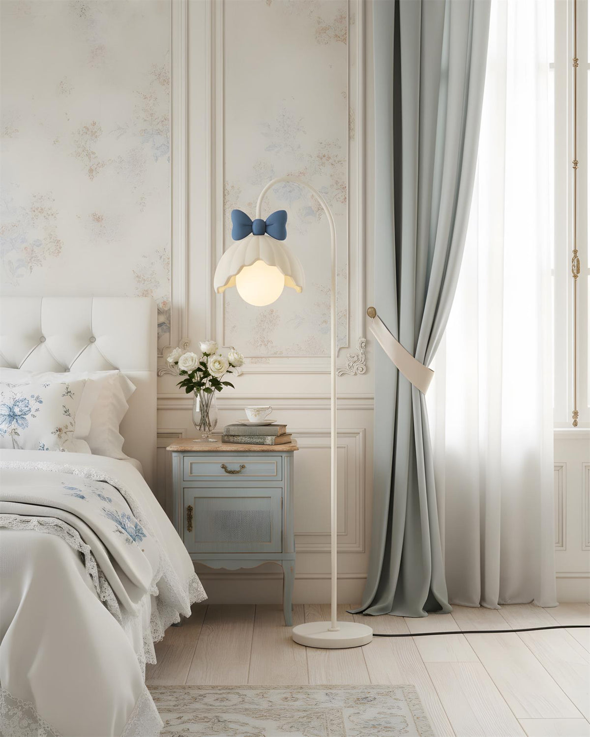 Mademoiselle Floor Lamp