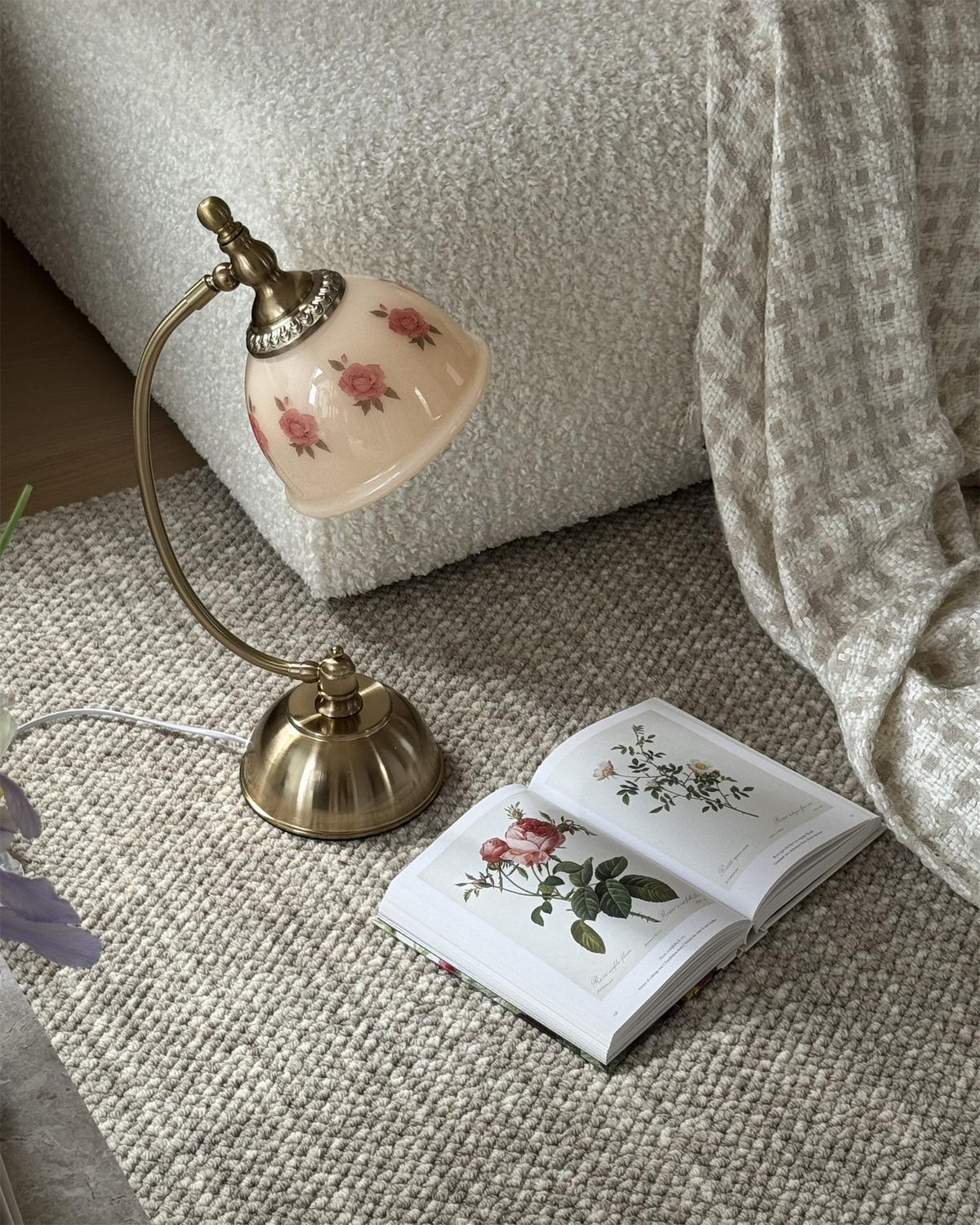 Teriorora Table Lamp