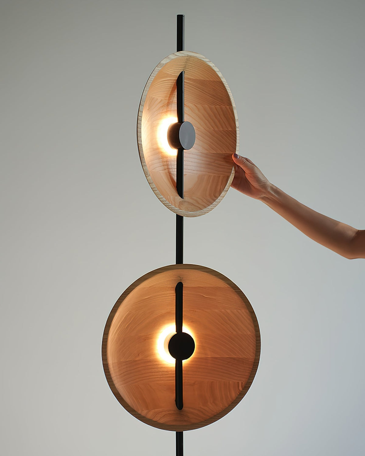 Viraaia Floor Lamp