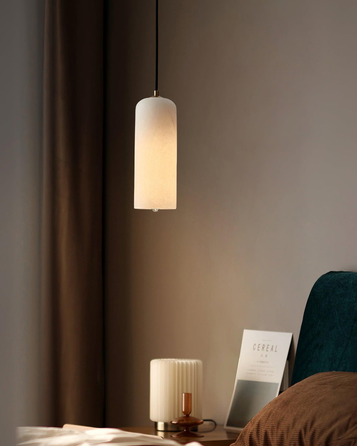 Nivenira Cylindrical Alabaster Pendant Light