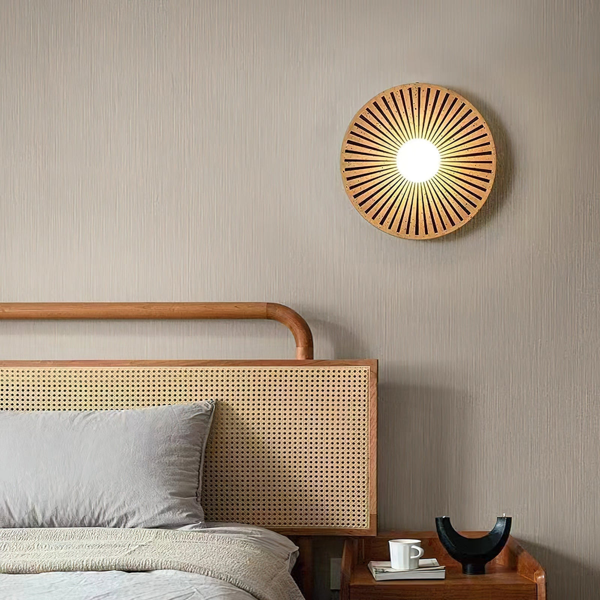 Celaelle Resin Glass Wall Lamp