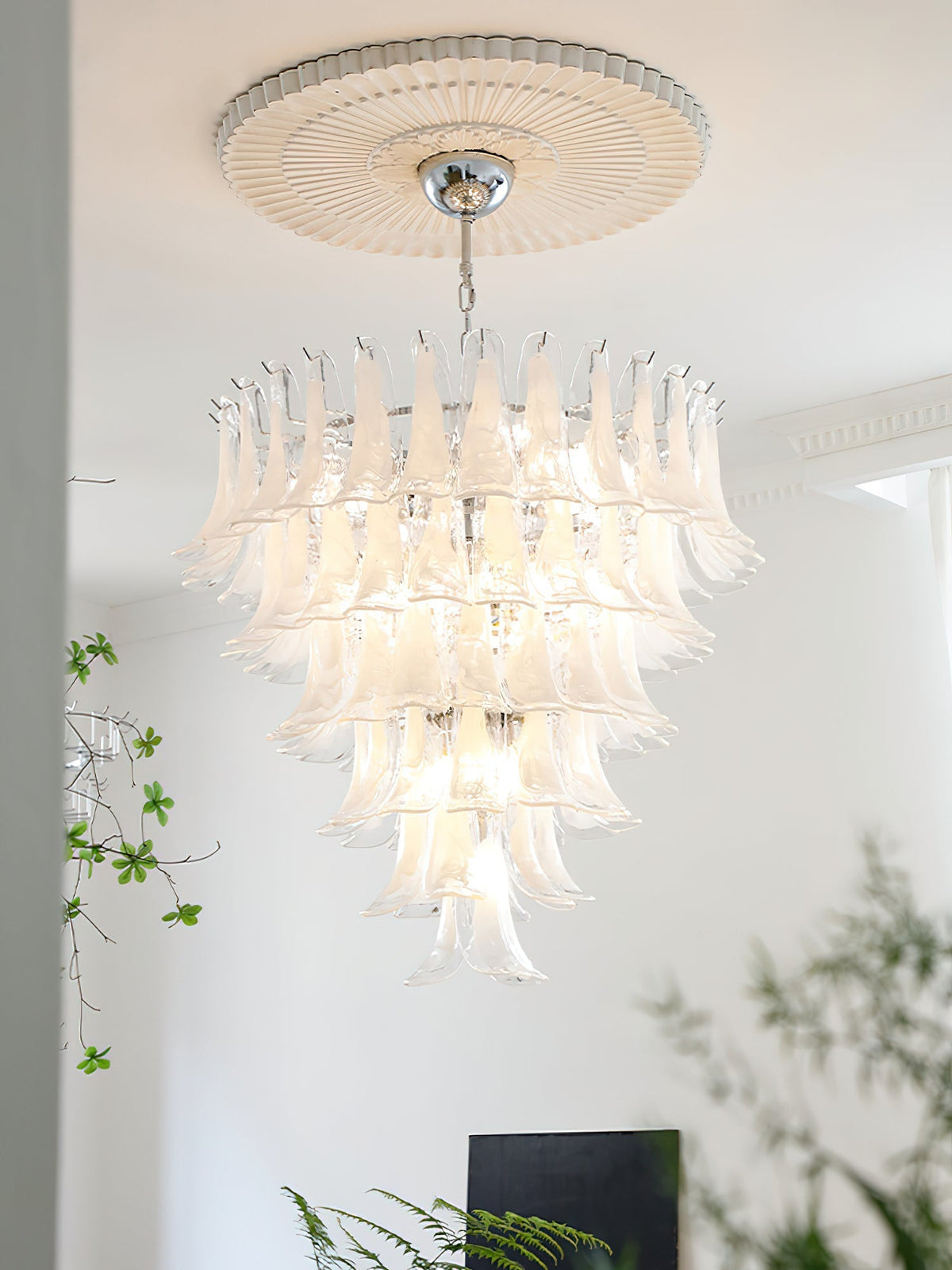 Orshaan Postmodern Luxury Glass Chandelier