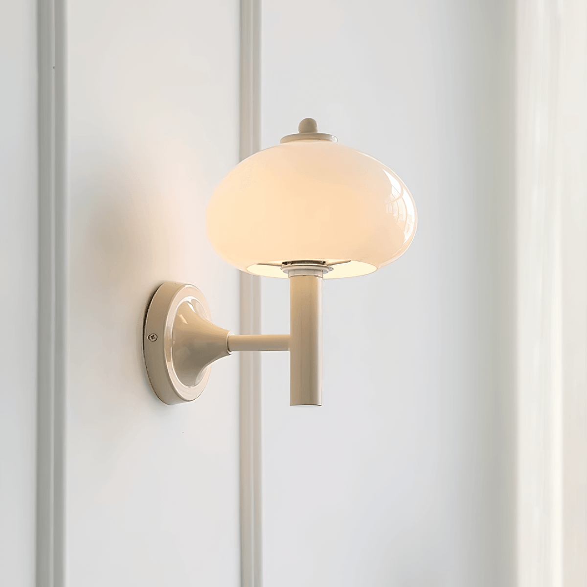 Fika Wall Lamp