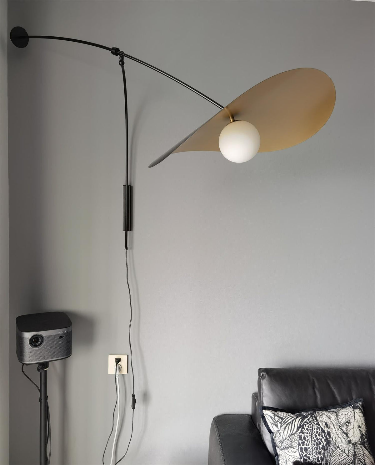 Myrna Wall Lamp
