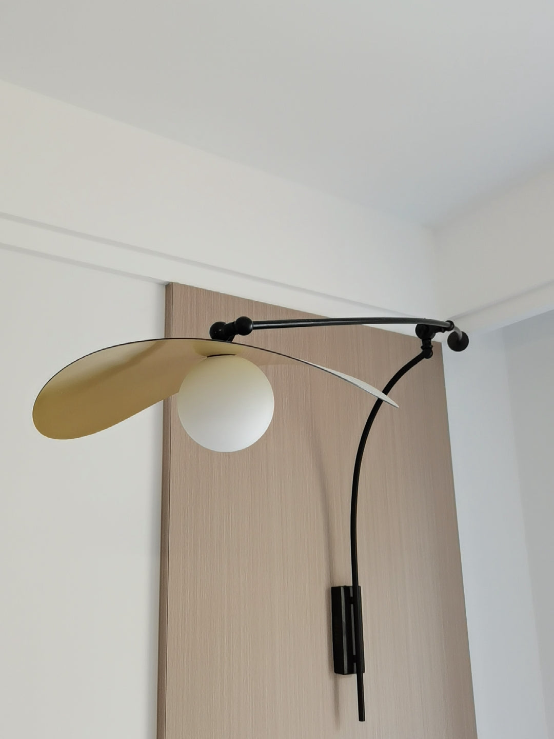 Myrna Wall Lamp