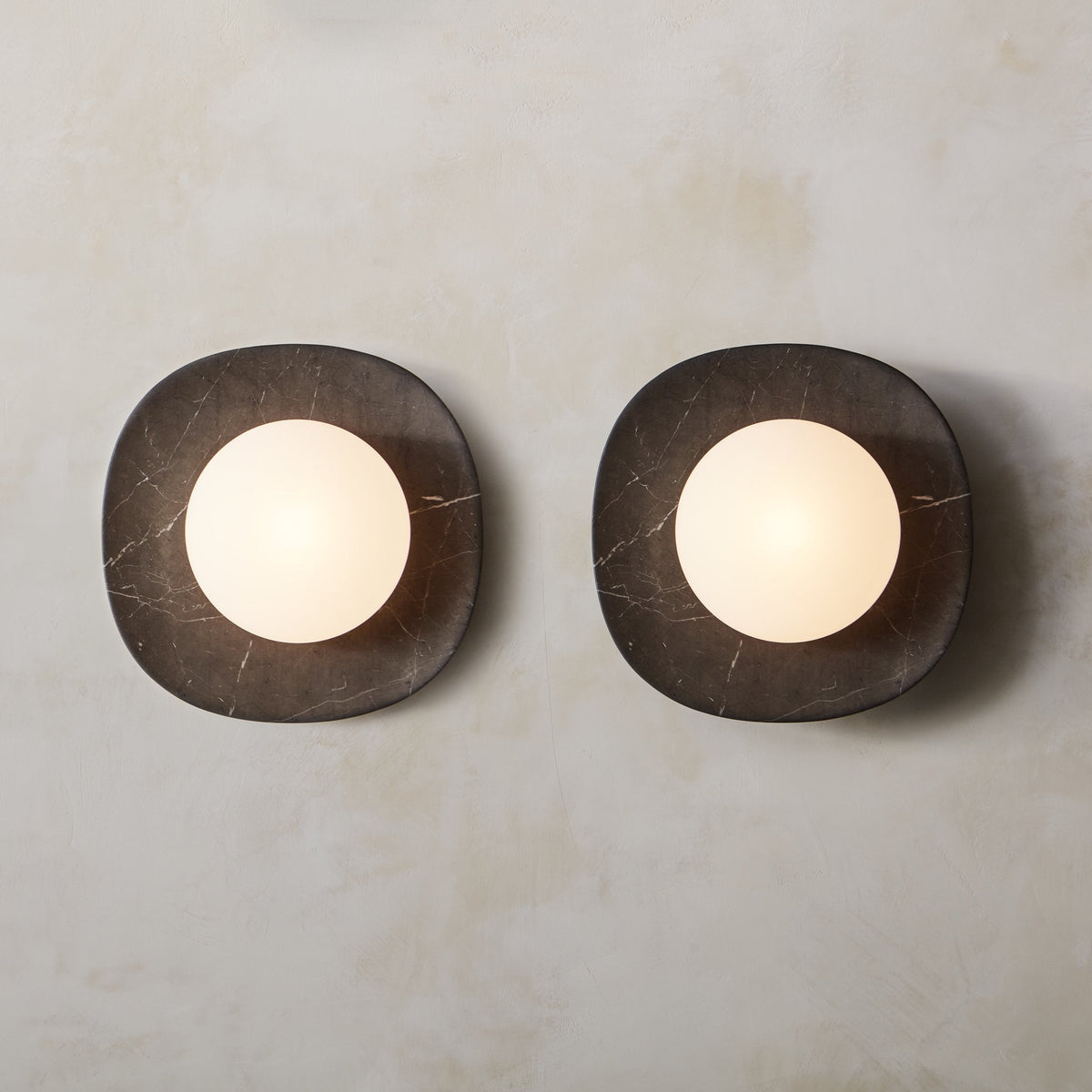 Cinoreth Marble Glass Wall Lamp