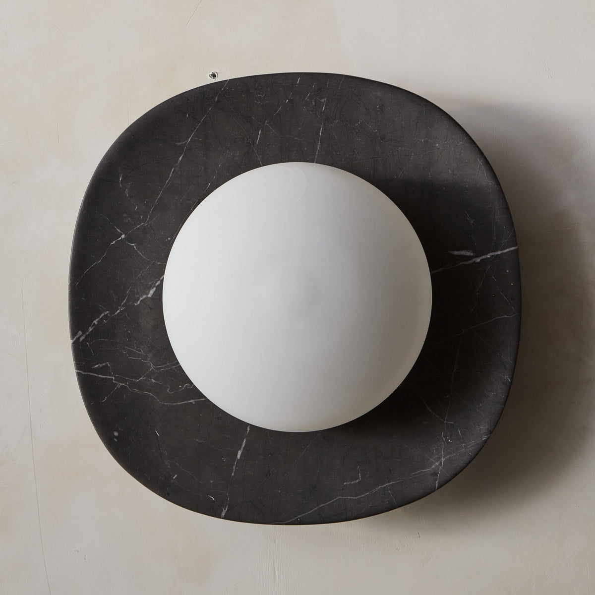 Cinoreth Marble Glass Wall Lamp