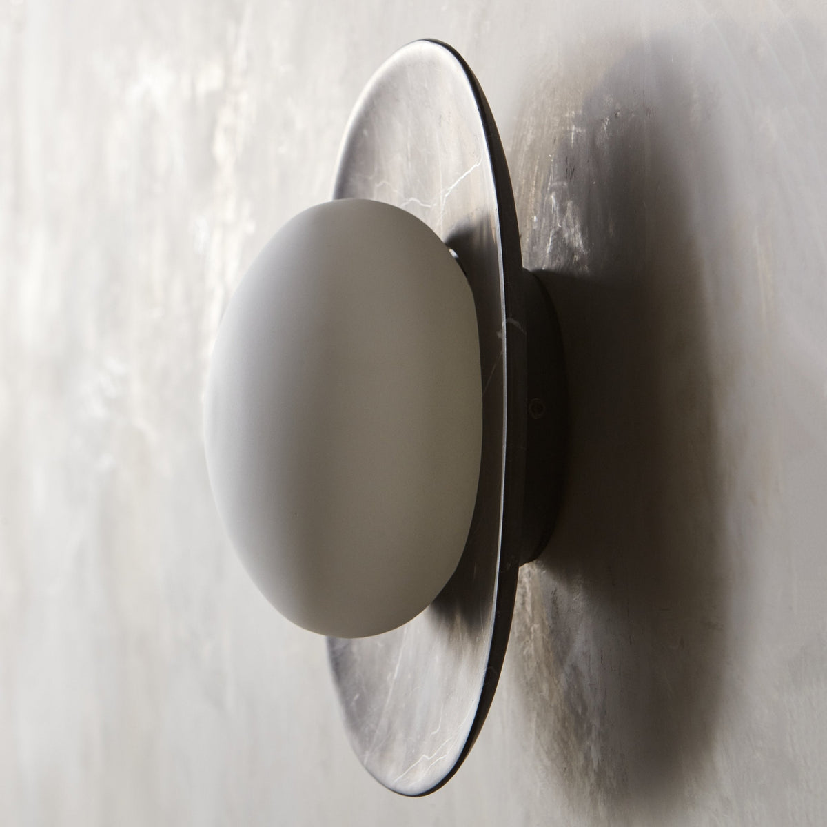 Cinoreth Marble Glass Wall Lamp