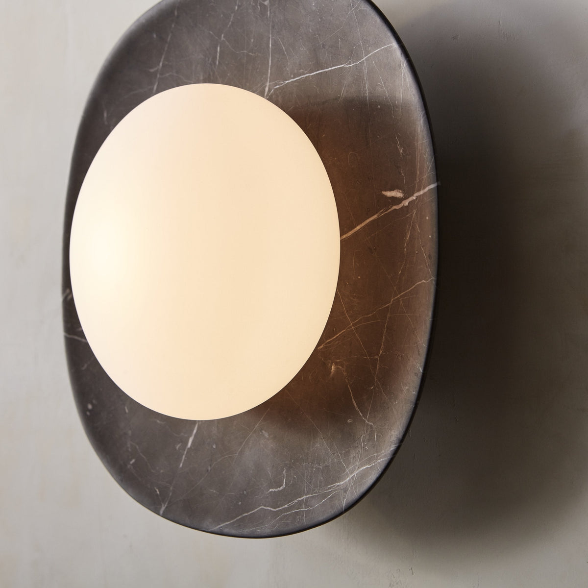 Cinoreth Marble Glass Wall Lamp