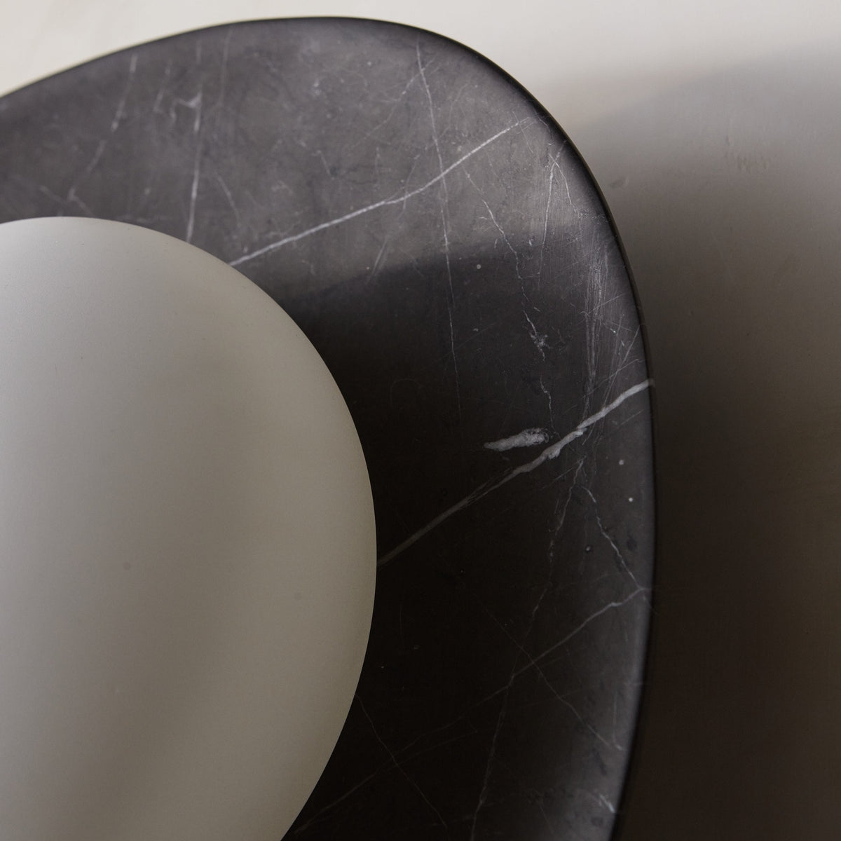 Cinoreth Marble Glass Wall Lamp