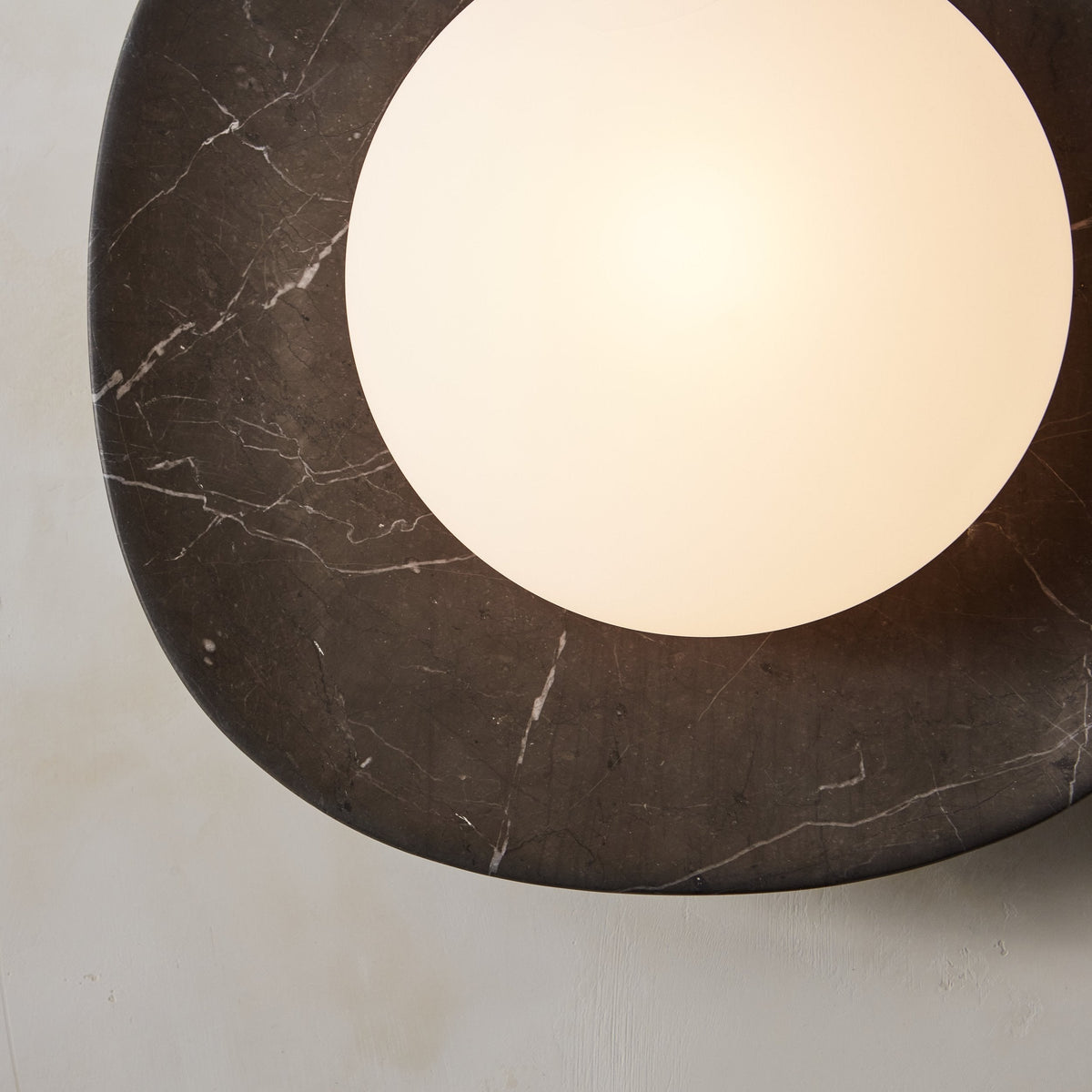 Cinoreth Marble Glass Wall Lamp