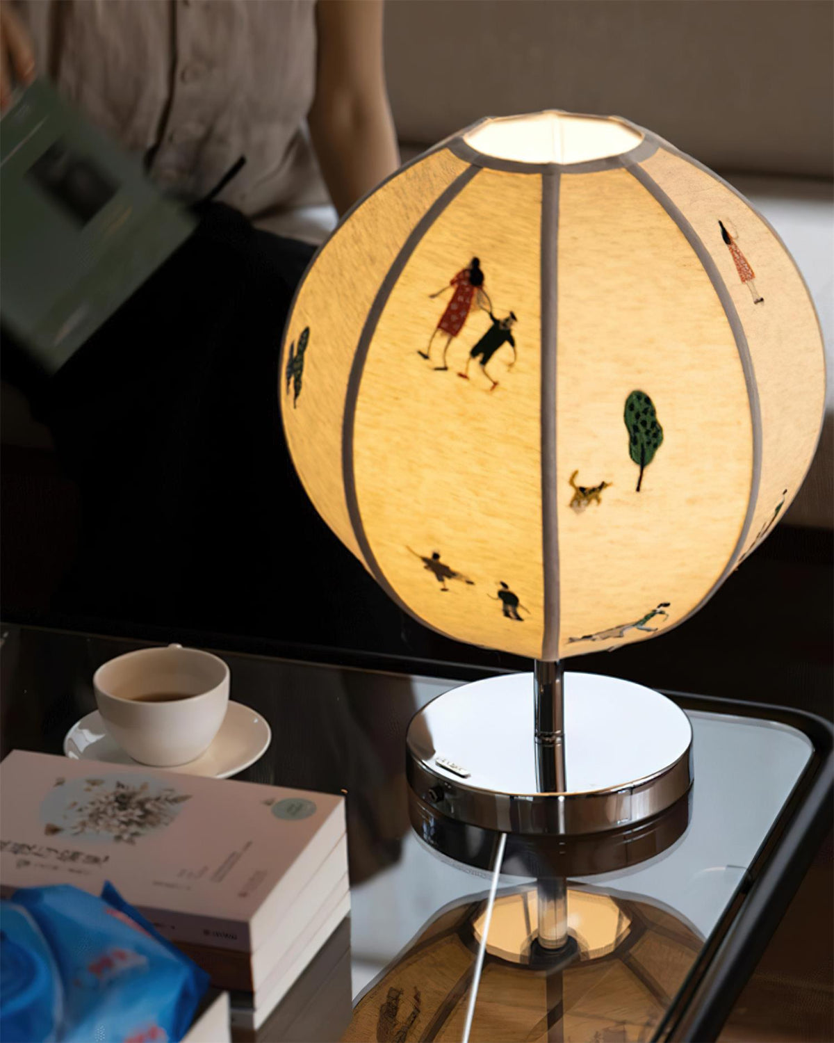 Calivelia Table Lamp