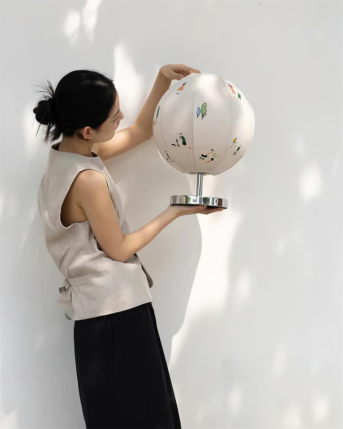 Calivelia Table Lamp