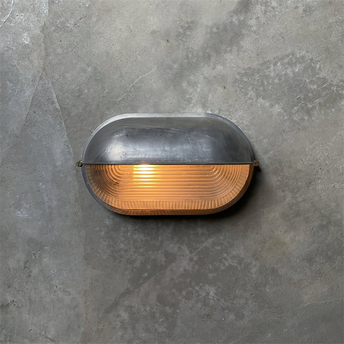 Lovutil Modern Round/Ellipse Outdoor Waterproof Wall Lamp. 2 Colors