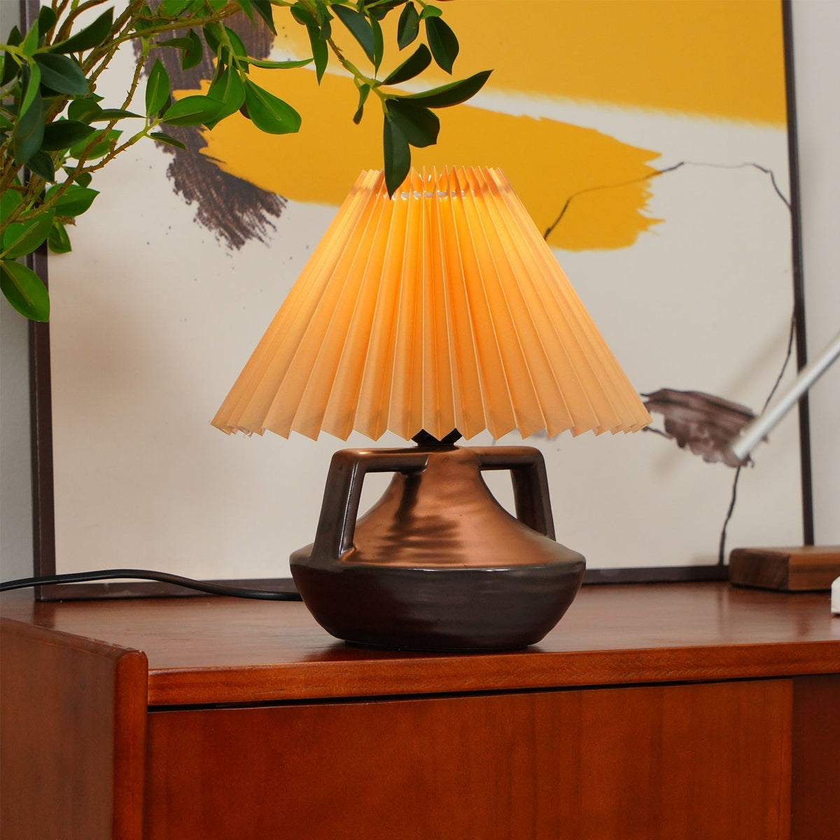 Elaenia Table Lamp