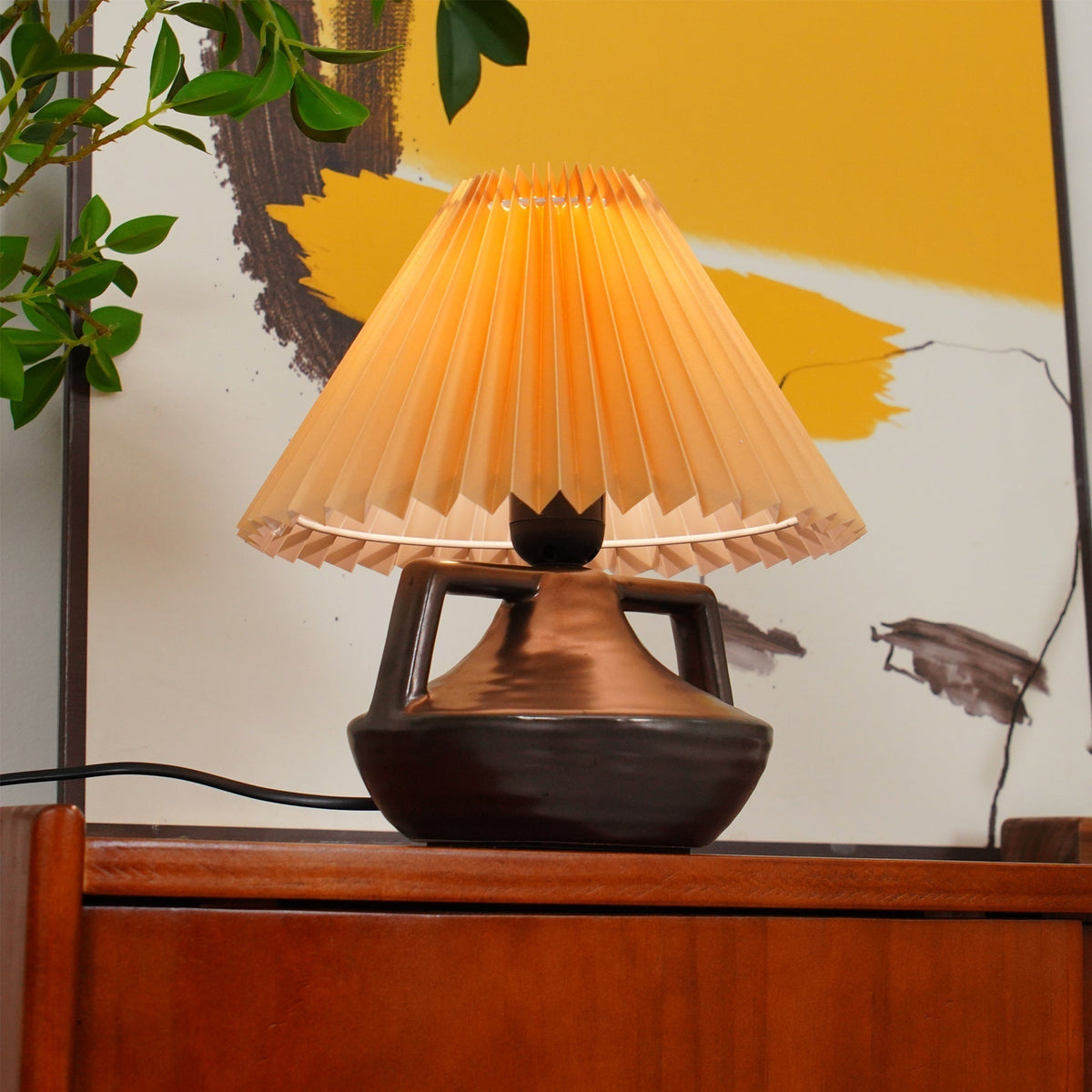 Elaenia Table Lamp