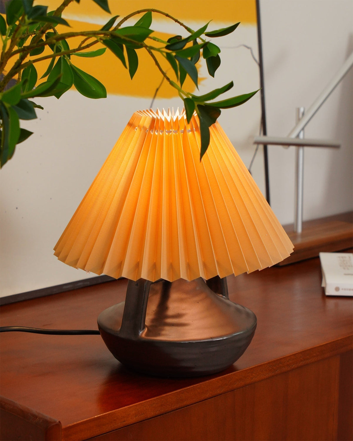 Elaenia Table Lamp