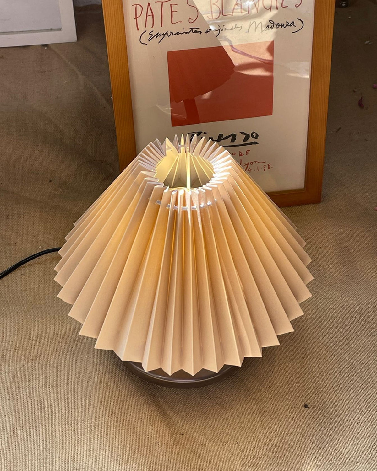 Elaenia Table Lamp