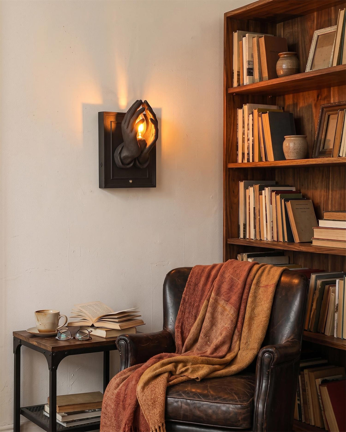 Lioriviella Wall Sconce