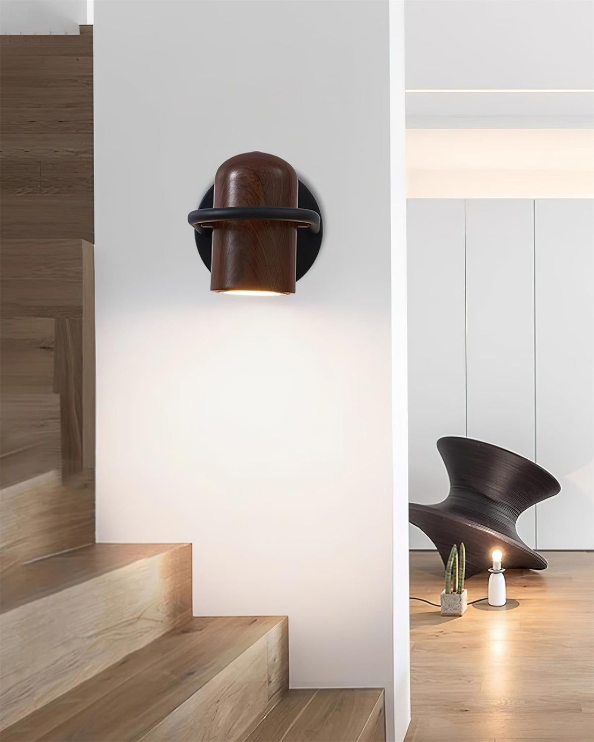 Teriiaine Wall Lamp
