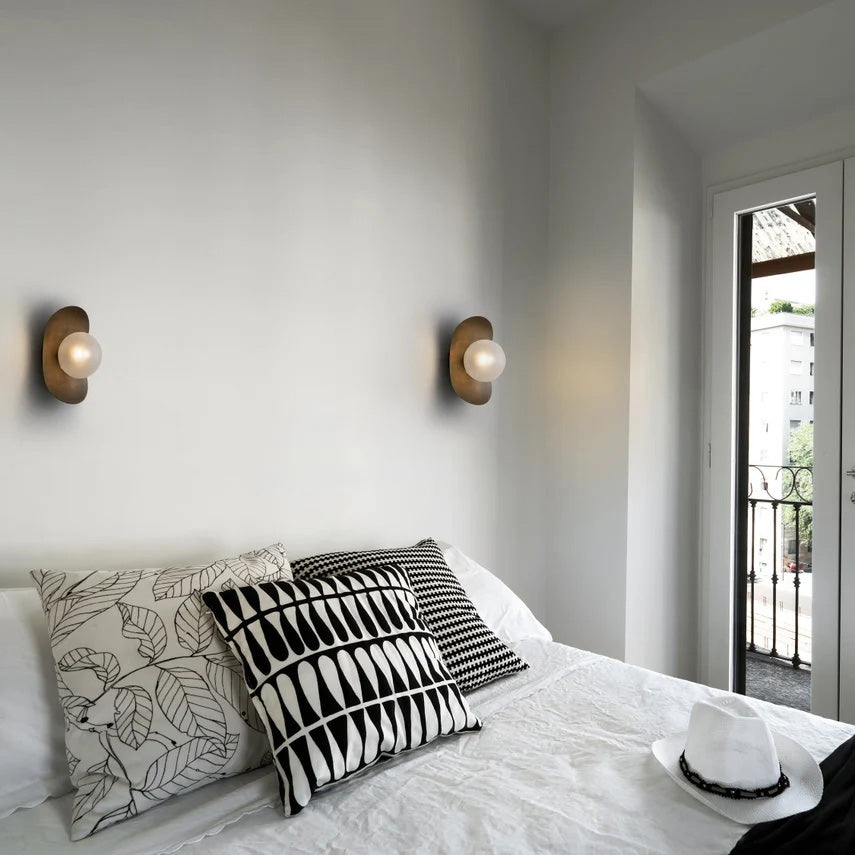 Cirerelia Wall Lamp