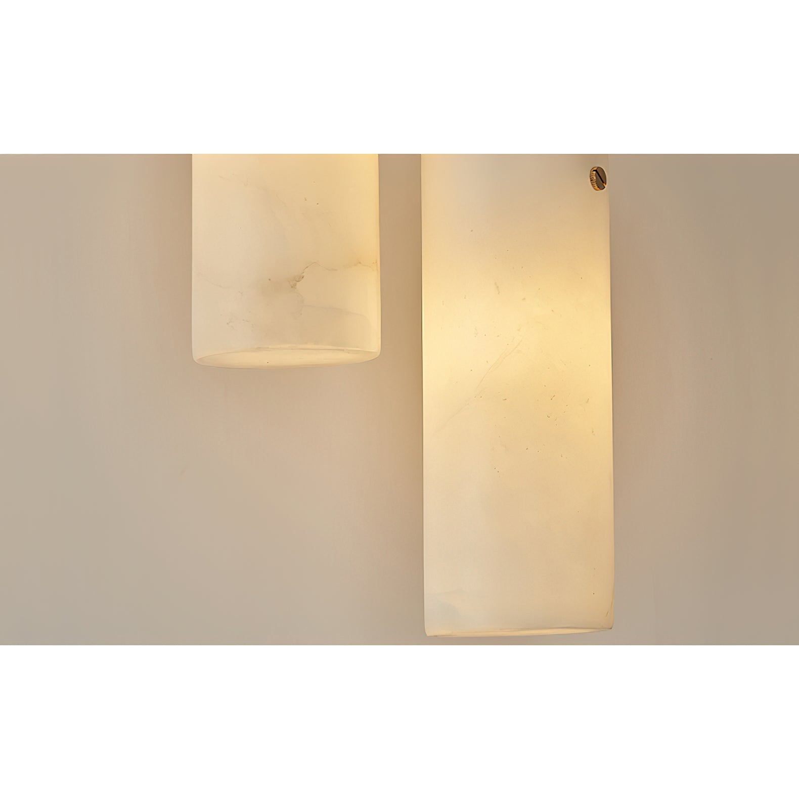 Lyvina Vertical Alabaster Pendant Light