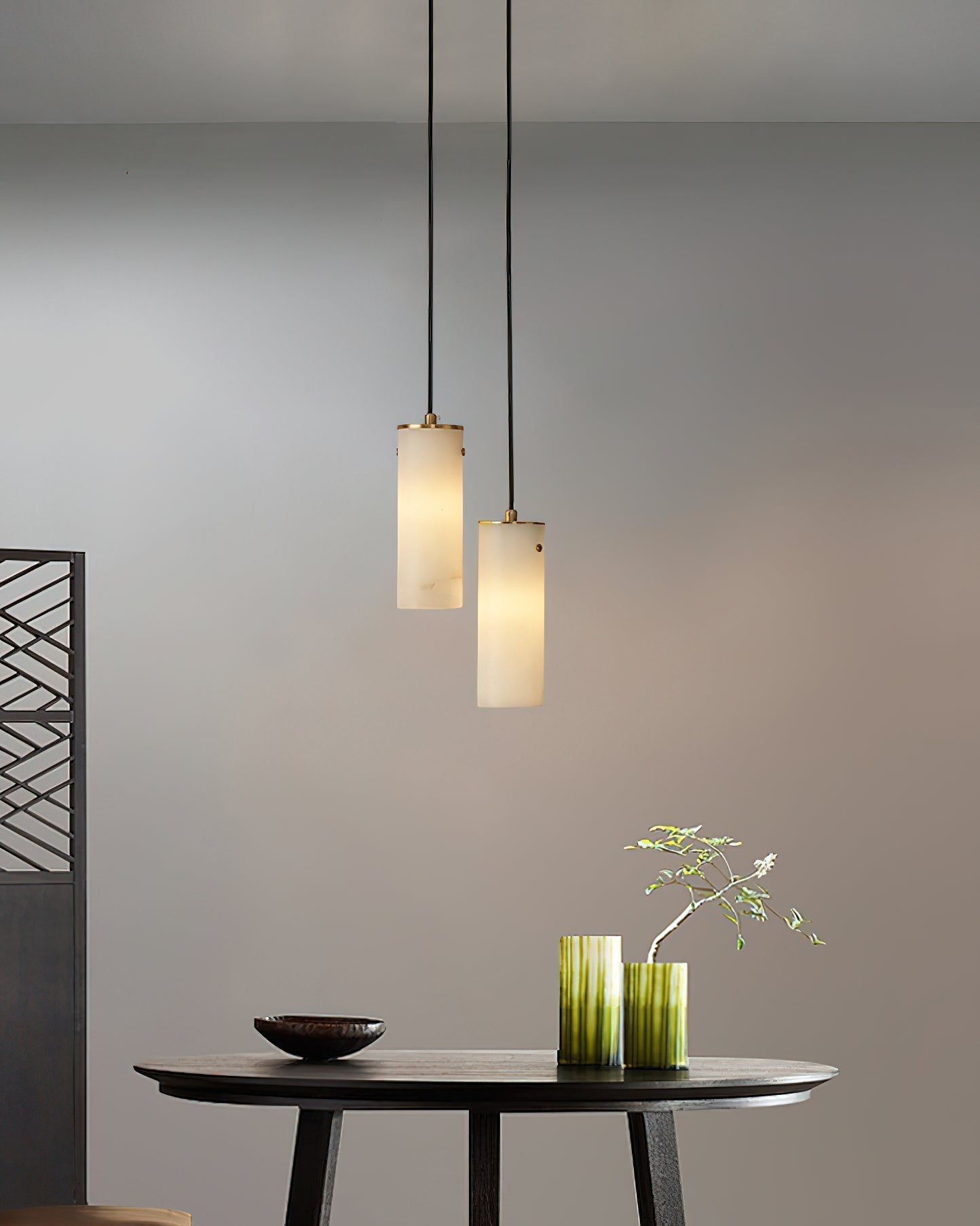 Lyvina Vertical Alabaster Pendant Light