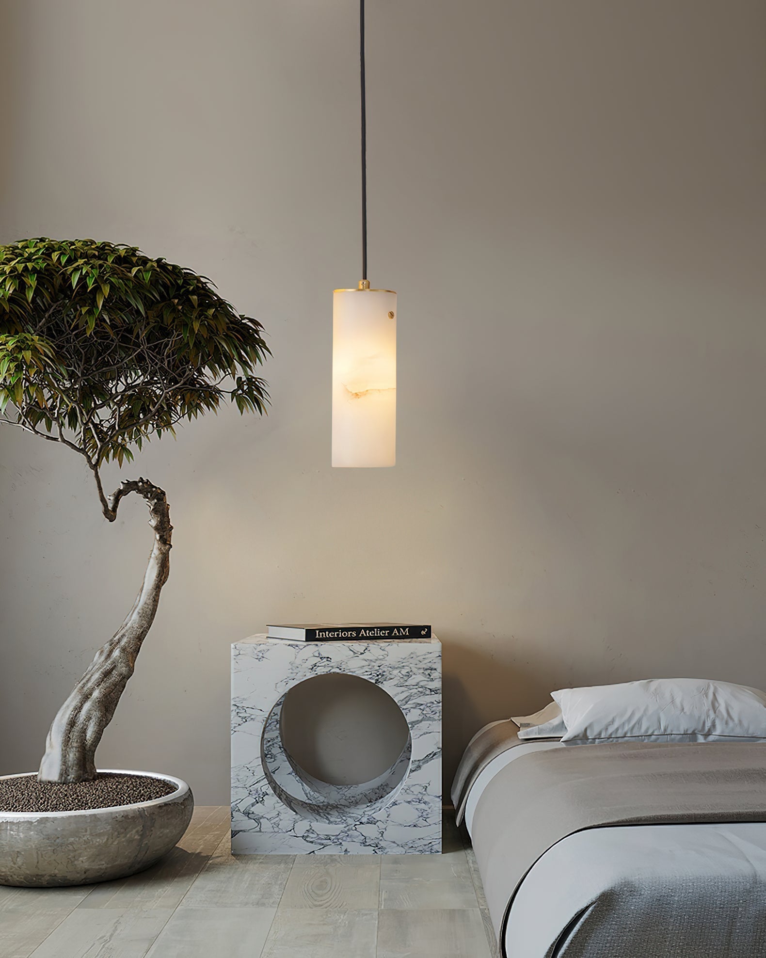 Lyvina Vertical Alabaster Pendant Light