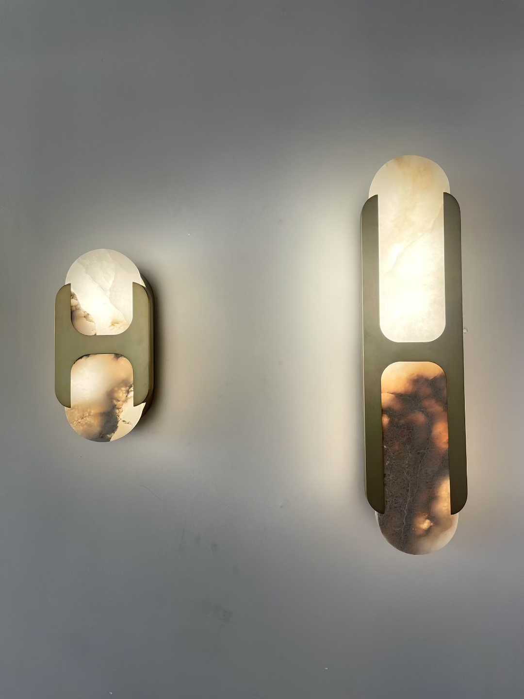 Lylaearis Alabaster Wall Lamp