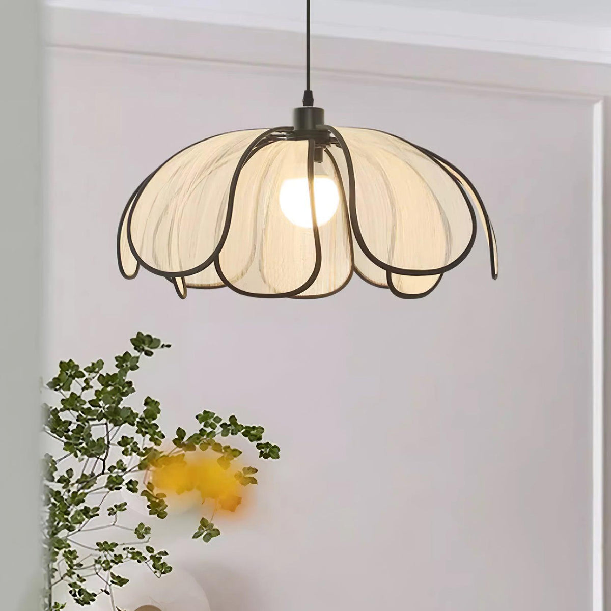 Seluora Petal-like Pendant Light