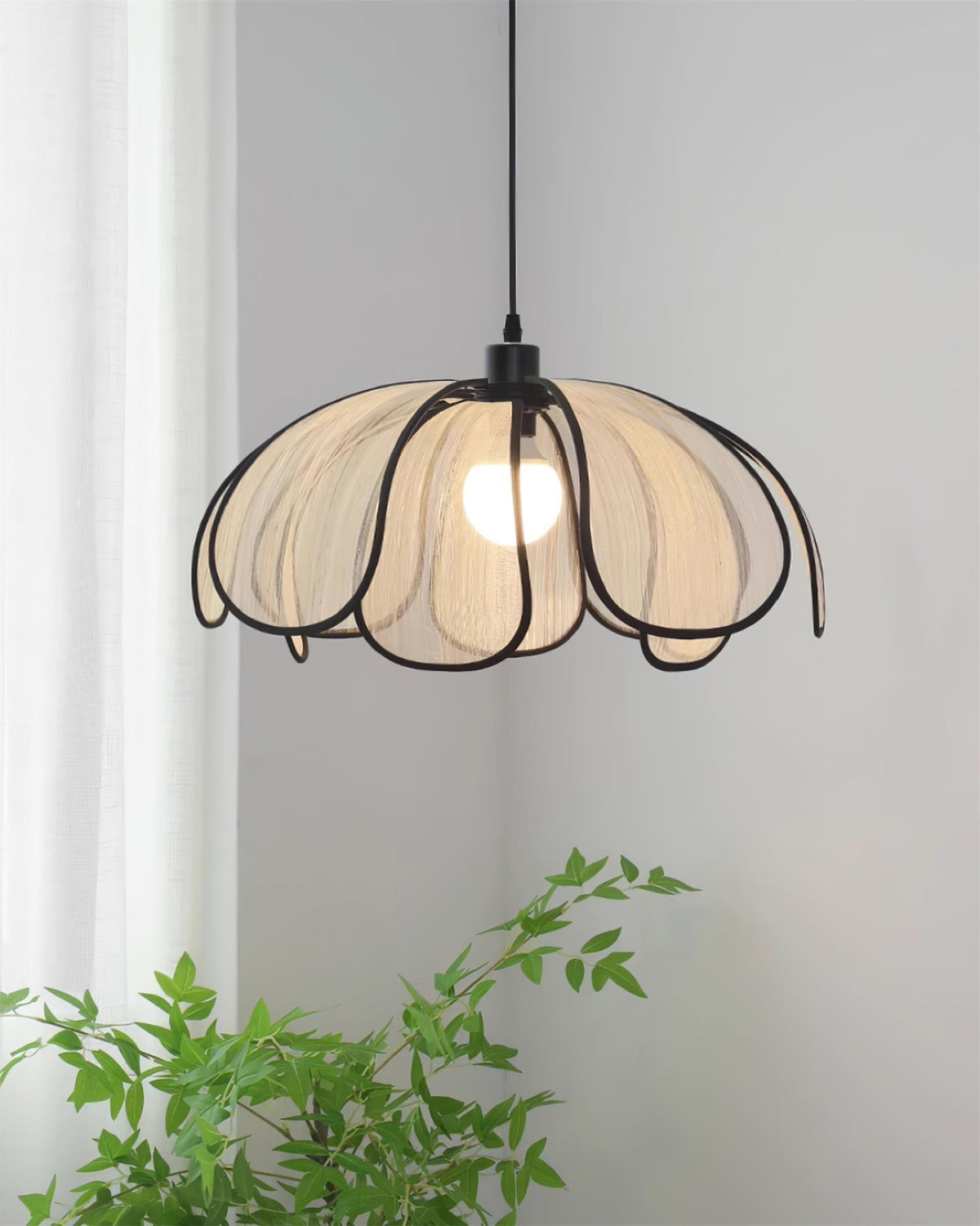 Seluora Petal-like Pendant Light