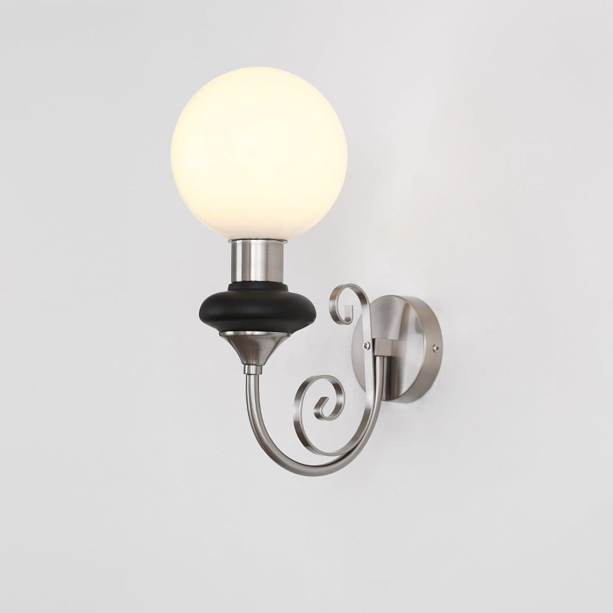 Teriearia Wall Lamp