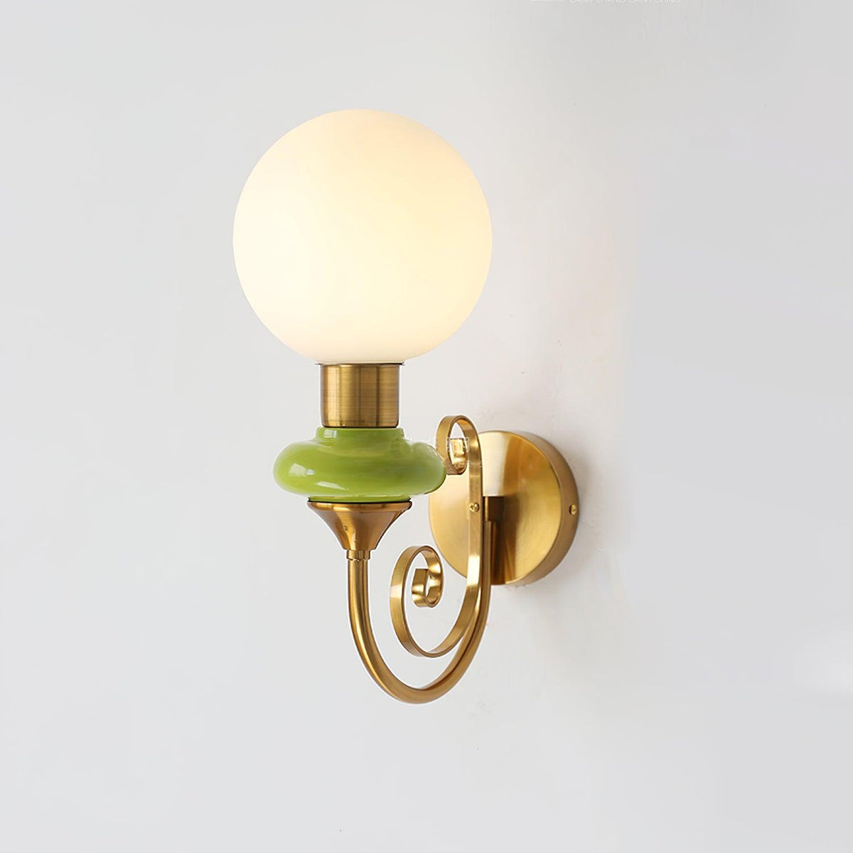 Teriearia Wall Lamp