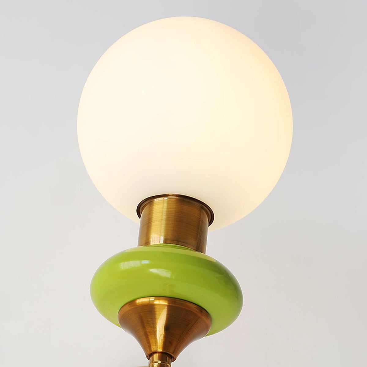 Teriearia Wall Lamp