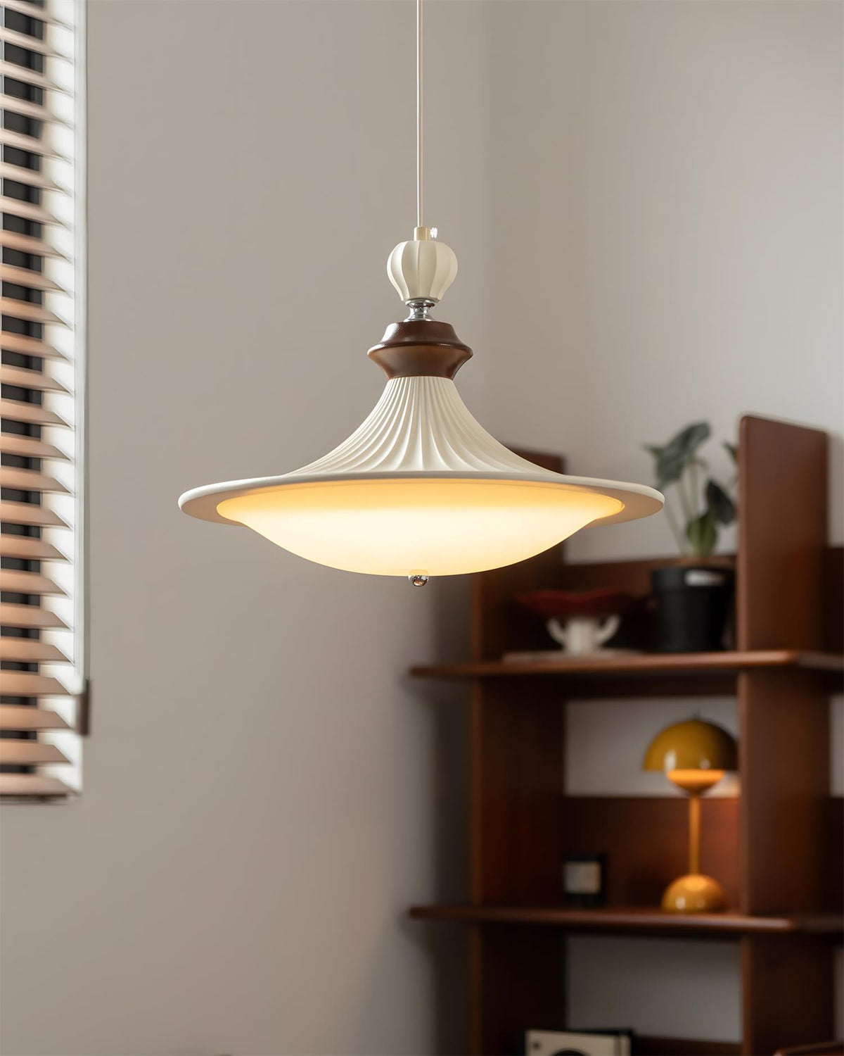 Oriel Pendant Lamp