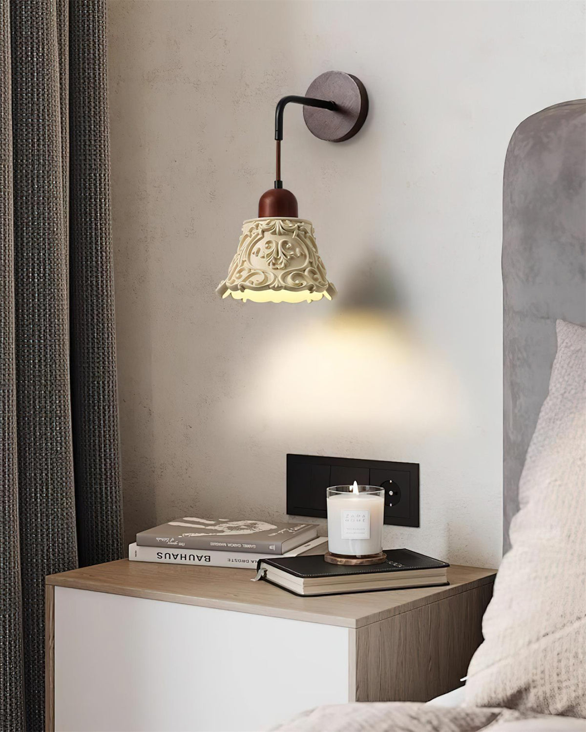 Avenalira Wall Lamp