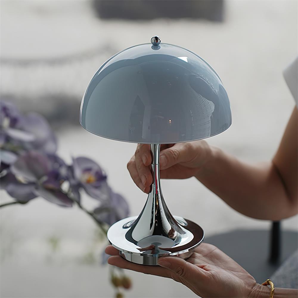 Renoraine Table Lamp